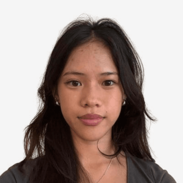 Mia Pham